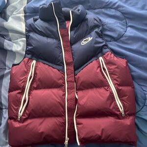 Nike Puffer Jacket Size L